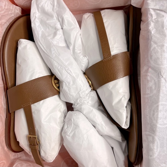 NEW Tory Burch Benton 2 Flat Thong Sandal Calf Leather Size 7 Royal Tan - Picture 3 of 7